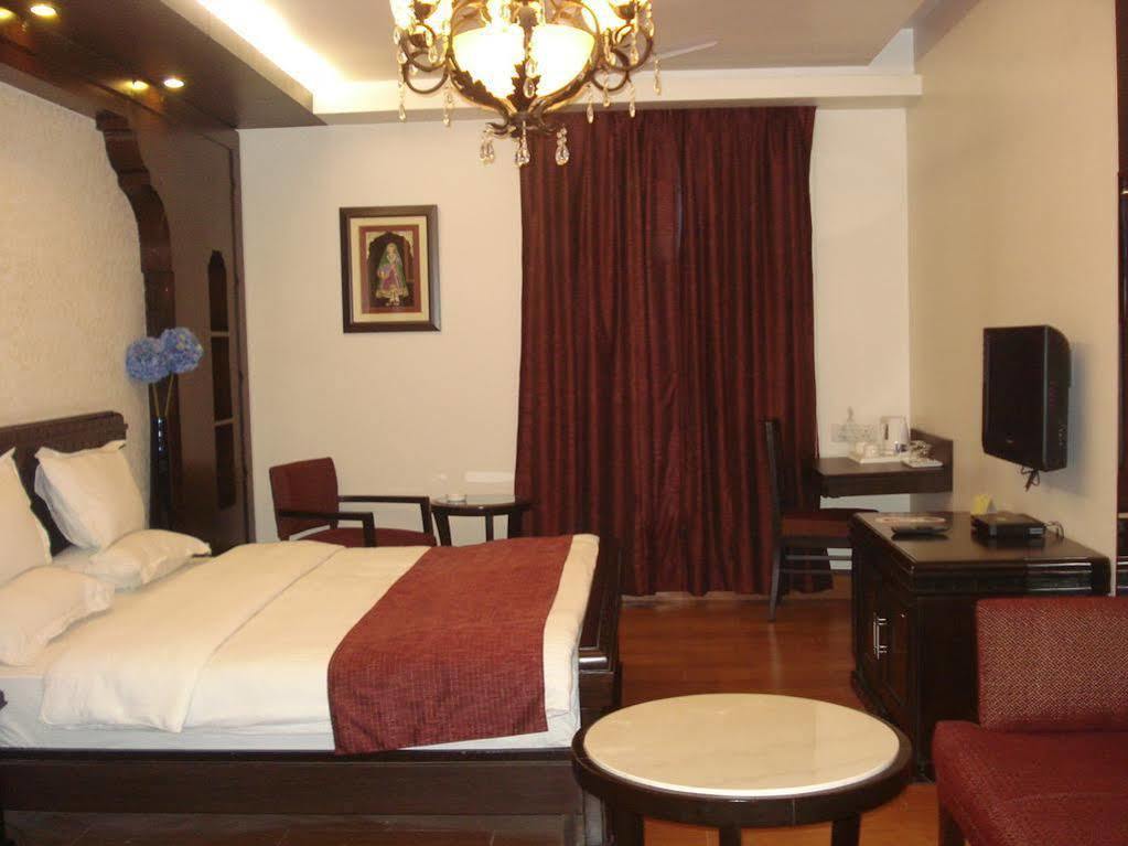 Fabhotel Rockland New Delhi Buitenkant foto