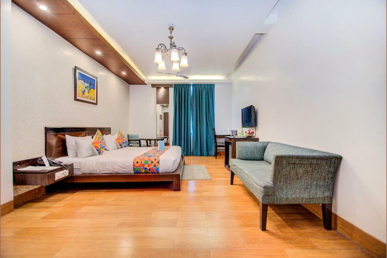 Fabhotel Rockland New Delhi Buitenkant foto