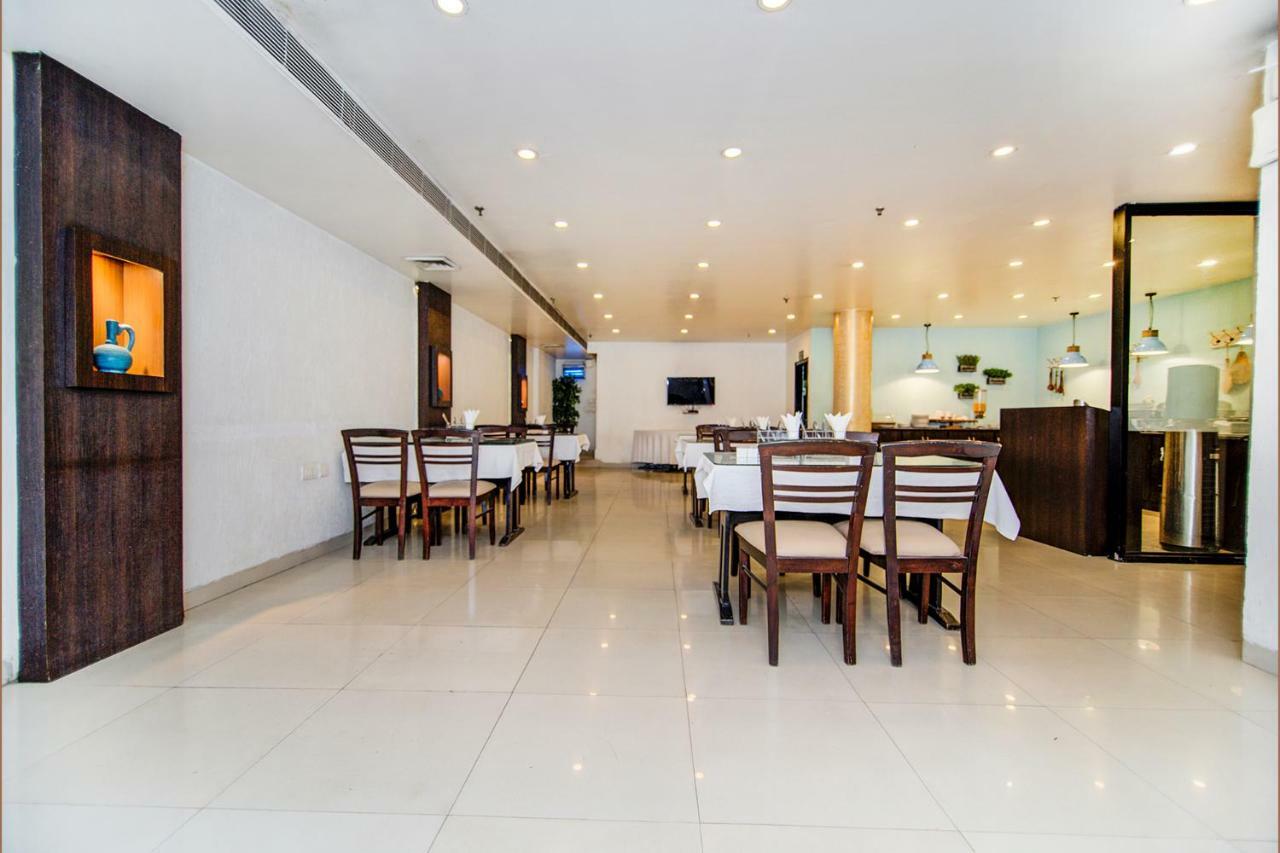 Fabhotel Rockland New Delhi Buitenkant foto